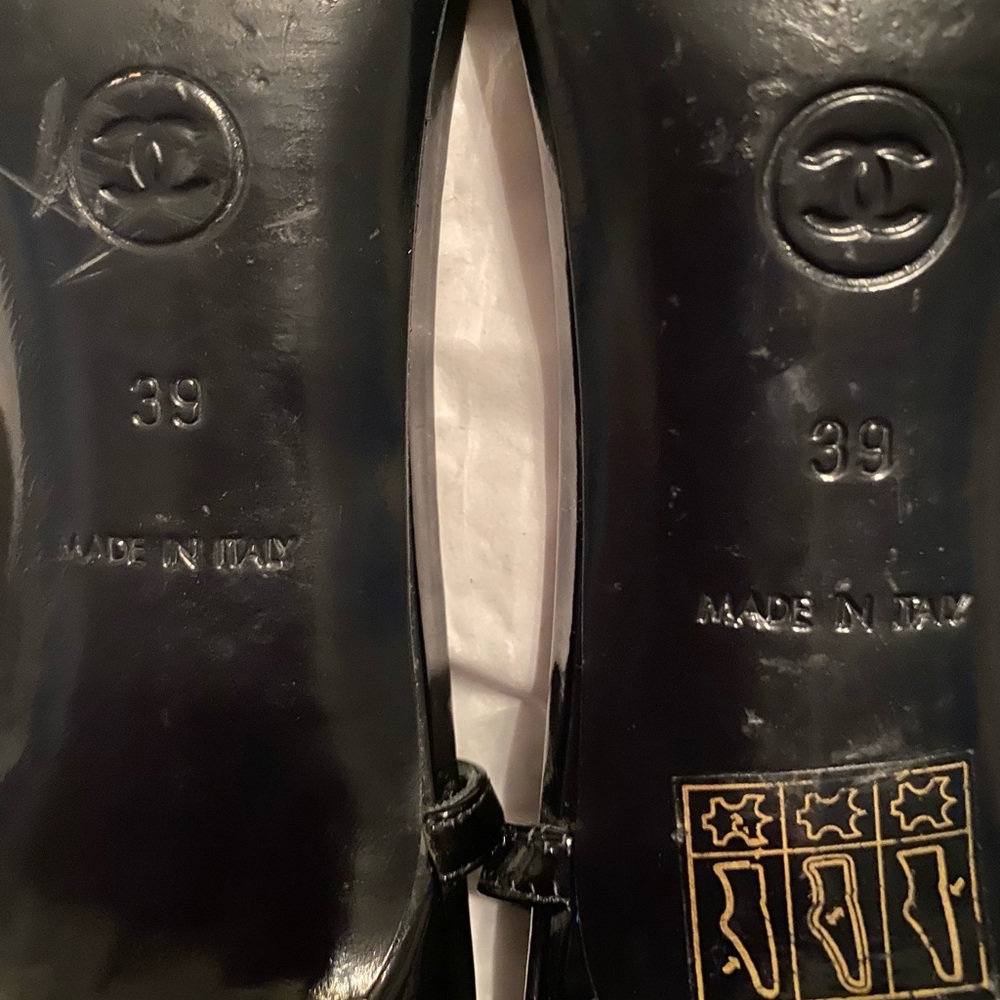 CHANEL JEWELED THONGS - Picture 13 of 15